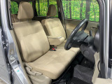 運転席シート廻りは使用感も少なく、良好な状態となっています。丁寧に使われていたことがよくわかりますね。