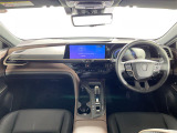 クラウンクロスオーバー 2.5 G アドバンスト レザー パッケージ E-Four 4WD 本革シート