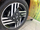【純正14インチアルミホイール】外観にマッチした純正アルミホイールを装着しております。各種社外アルミホイールや、スタッドレスタイヤも取扱いしております。是非ご相談ください♪