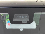 【スズキ セーフティサポート】走行中に前方の車両等を認識し、衝突しそうな時は警報とブレーキで衝突回避と被害軽減をアシスト。より安全にドライブをお楽しみいただけます。