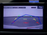 バックモニターで、後方を確認しながら安心して駐車することができます。運転初心者も熟練者も必須の機能ですよ!