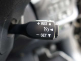 クルーズコントロールを搭載しております☆設定した速度を自動で維持する機能で、運転の疲労を軽減し、快適なドライブをサポートしてくれます♪