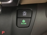 ★ECONスイッチ★ エコドライブを加速しよう!スイッチをONにすると、運転の仕方によるロスを抑え込み燃費をよくするようクルマが頑張ります(*^ー^*)燃費向上にチャレンジ♪