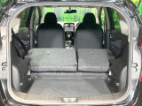 普段のお買い物や通勤、送迎等に十分な荷室スペースを確保しております。セカンドシートを倒すと、大きな荷物の積載も可能です♪