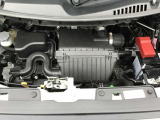 キチンとメンテナンスをしているエンジンルームです!エンジンルームがキレイだと不具合等の発見もわかりやすく、コンディションのチェックや維持の面でもプラスですよ♪