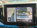 狭い道でのすれ違い、左側のガードレールや側溝が見えないと不安になりませんか?アラウンドビューモニターならバックカメラに加え、発進時に前方や周囲の確認、すれ違い時の助手席側下方の確認も出来て安心です♪