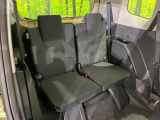 3列目シートはもちろん状態良好☆大人でもゆったりと座って頂けますので、大人数でのお出かけもラクラクです♪ご家族で、気の知れた仲間で、ドライブに行くのが楽しみですね♪