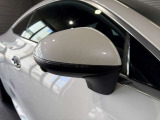 メルセデスの認定中古車「サーティファイドカー」には、最大100項目にも及ぶ点検・整備項目が設定されています>