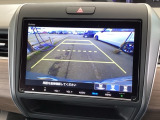 便利な3ビュー切り替え、ガイド線表示付きのバックカメラです!後退時、後方の視界をサポートします!