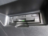 【ETC車載器】は、ビルトインタイプですっきり収納され、見た目も使い勝手も満足のアイテムです。