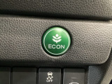 ★ECONスイッチ★ エコドライブを加速しよう!スイッチをONにすると、運転の仕方によるロスを抑え込み燃費をよくするようクルマが頑張ります(*^ー^*)燃費向上にチャレンジ♪