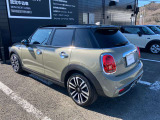 MINI正規ディーラーの血統書付認定中古車。皆様のご相談お待ちしております。