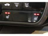 シートヒーター装備付き車!!座席に埋め込まれた電熱線によりシートを暖めることが出来る装備で、温められたシートは、寒い冬には最適です!!
