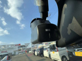 【ドライブレコーダー】時間に合わせた情報をしっかりと録画録音いたします。運転に際してのトラブルや事故などの映像もしっかりと録音録画いたします。