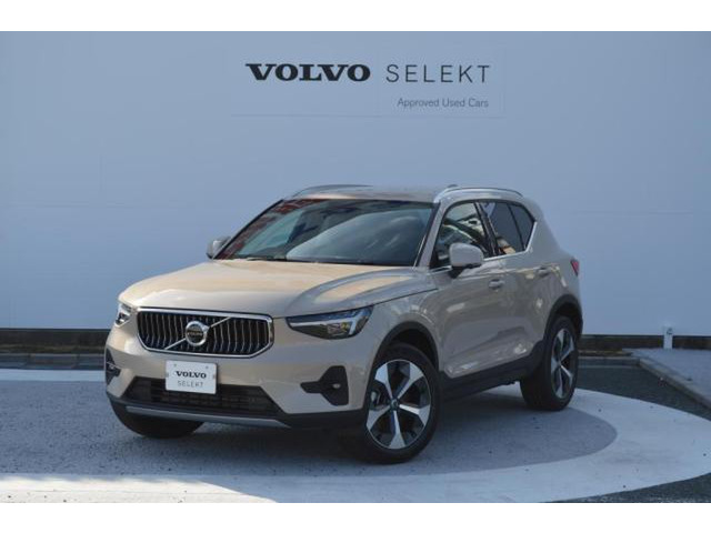 XC40 ウルトラ B4 AWD 4WD 