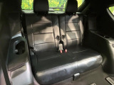 3列目シートはもちろん状態良好☆大人でもゆったりと座って頂けますので、大人数でのお出かけもラクラクです♪ご家族で、気の知れた仲間で、ドライブに行くのが楽しみですね♪