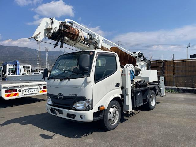 デュトロ 穴掘建柱車