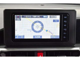 純正ナビを装備。タッチパネル式で使いやすく、お出かけもラクラクです。