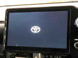 【10.5インチナビ】高級感とインパクトのある大画面ナビを装備。各種オーディオ操作はもちろん、スマホ連携もできる利便性の高いナビです♪