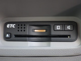 ★ETC搭載★ お出かけには今や欠かせなくなってきましたETC装備で、高速道路の利用もスマートに!料金所もスイスイ通過&rArr;快適ドライブにかかせないアイテムです☆