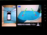 アラウンドモニター 白線や駐車車両をナビ及びルームミラーに表示 駐車している車両との位置関係も一目で分かって安心です