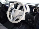 見通しのよいすっきりとした視界で、誰でも運転しやすいです。運転のしやすさは疲れにくさにも繋がりますよ♪