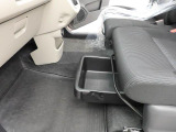 当店のお車には第三者機関の検査による「車両状態証明書」がついています!安心して乗っていただくためにも是非ご覧下さい!(一部お車を除く)
