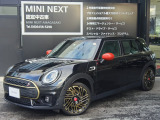 MINI Clubman Untold Editionその名が意図する「言い表すことのできない、今までに見た事が無い」を、「語るまでもない存在感をする特別仕様車」というコンセプトに誰をも振り返らせる華麗なデザインを創出!