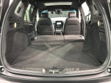リアシートを倒すと、ラゲッジスペースを広くお使いいただけます!