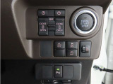 両側電動のスライドドアで楽々スムース!運転席からも開閉の操作もできます♪キーのスイッチひとつで自動開閉できる便利な機能もついてます♪