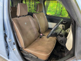 運転席シート廻りは使用感も少なく、良好な状態となっています。丁寧に使われていたことがよくわかりますね。