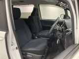 見通しのよいすっきりとした視界で、誰でも運転しやすいです。運転のしやすさは疲れにくさにも繋がりますよ♪