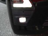 LEDフォグランプ装備しております。雨や霧、夜間の運転でも視界をしっかり確保致します。