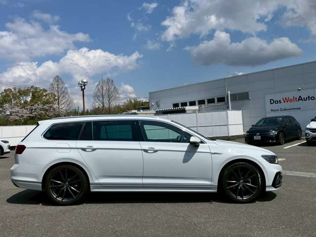 フォルクスワーゲン パサートヴァリアント TDI Rライン ディーゼル の