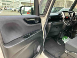 納車前にはプロのメカニックが点検、整備を行いますので安心してお乗り頂けます!!