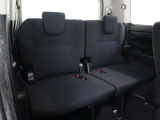 サードシートも充分な広さです。