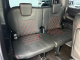 3列目シートはもちろん状態良好☆大人でもゆったりと座って頂けますので、大人数でのお出かけもラクラクです♪ご家族で、気の知れた仲間で、ドライブに行くのが楽しみですね♪