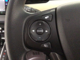 ステアリングリモコンは、運転中でも簡単に音量調整やチャンネル変更もできます!わき見運転防止にもつながるので安心です♪