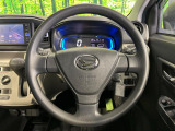 ステアリングも使用感が少なく、きれいな状態となっております♪