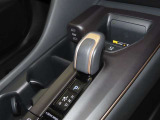 軽い力でシフトチェンジができる「エレクトロシフトマチック」を装備しております。