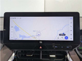 純正ナビを装備。タッチパネル式で使いやすく、お出かけもラクラクです。
