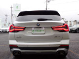 第二展示場にも多数のBMWをラインナップ!ご来店の際はBMW本店(厚木市下荻野140-1)に一度ご来店ください!☆関東運輸局認証工場 自動車分解整備事業2-6030☆プッシュプル式板金塗装ブース完備☆