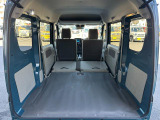 【ラゲッジ】後席を格納するとこんなに大きな荷室になりますよ☆たくさんの荷物を運べて、仕事がはかどります!