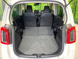 普段のお買い物や通勤、送迎等に十分な荷室スペースを確保しております。セカンドシートを倒すと、大きな荷物の積載も可能です♪