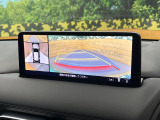 【360&deg;ビューモニター】専用のカメラにより、上から見下ろしたような視点で360度クルマの周囲を確認することができます☆死角部分も確認しやすく、狭い場所での切り返しや駐車もスムーズに行えます。