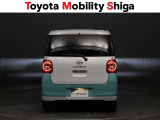 リヤのコンビネーションランプは後続車からも確認しやすいデザインです。