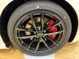 タイヤサイズは225/40R19純正アルミホイール付き!(夏タイヤ装着)冬タイヤ、ホイール注文も承っております☆