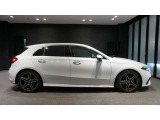 修理からメンテナンスまで、新車登録日から3年間無料トータルサポートするメルセデスケアを継承してご納車メルセデス・ベンツの価値と信頼性をさらに高め、オーナーの皆さまへより大きな安心を提供します。