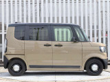 当店の中古車販売は、安心してご購入いただくために、ご契約、ご納車を含め当店にご来店いただけるお客様にお願いしております。