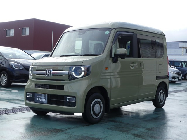 N-VAN +スタイル ファン 4WD